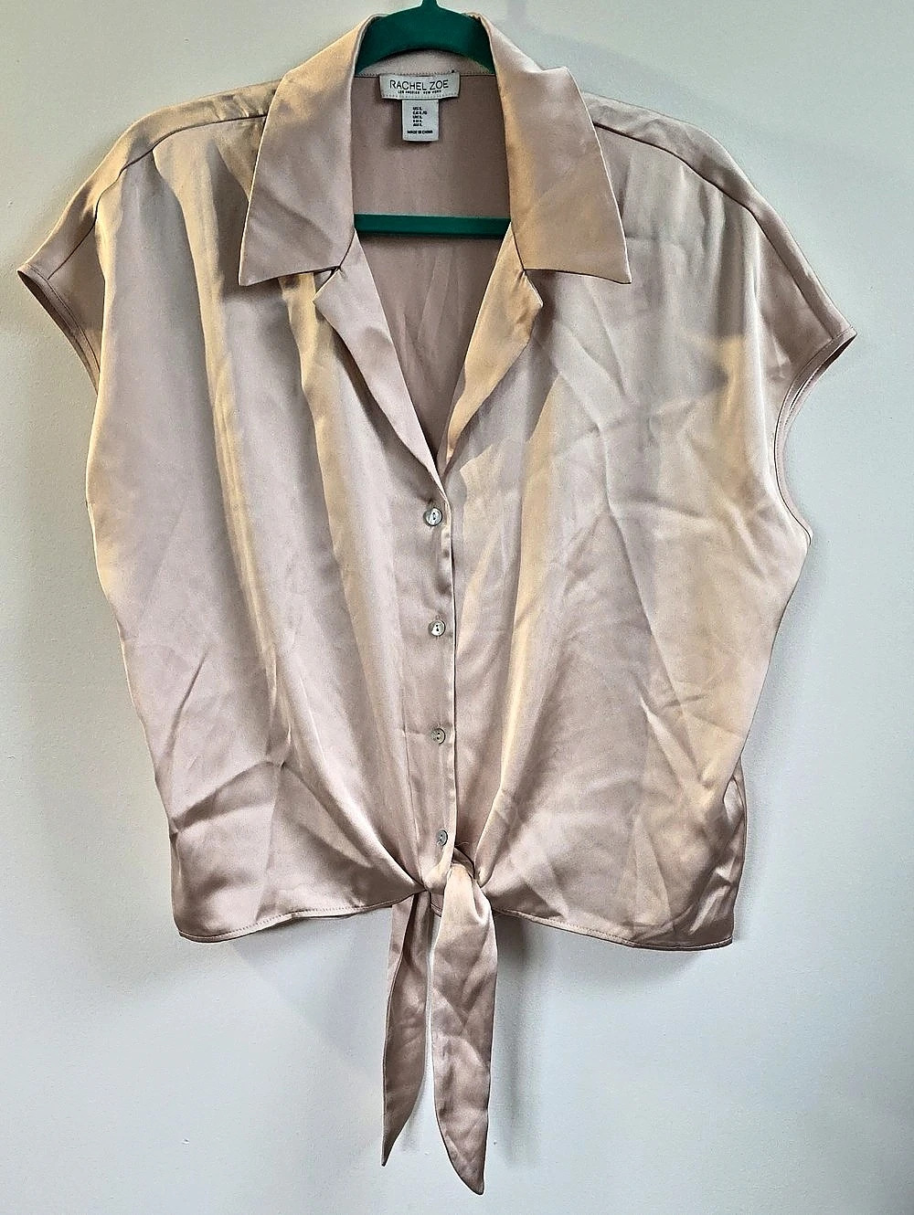 NWOT Rachel Zoe Satin-Look Tie Front Button Down Top Size Large Cream Tan